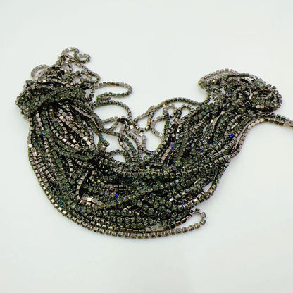 Chains over 3000pcs rhinestones around 4-5m